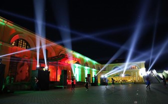 Multimedia fountain show in the courtyard of the Rothko Centre